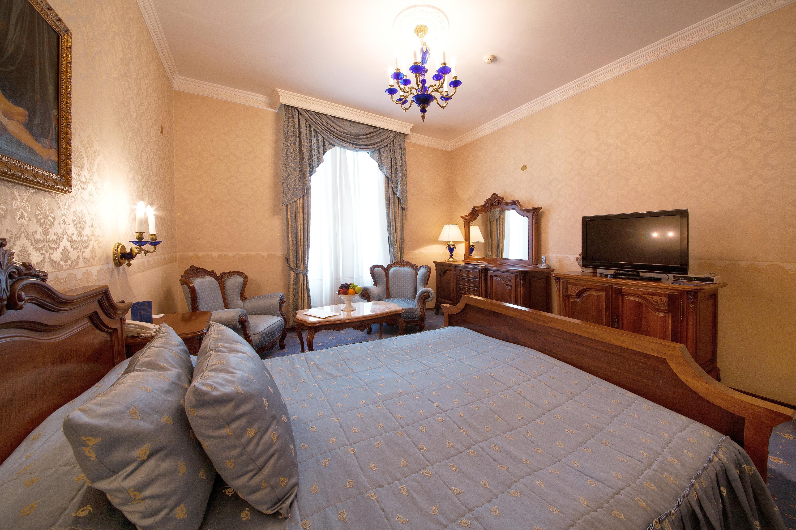 Grand Hotel London Varna Exteriér fotografie A room at the hotel