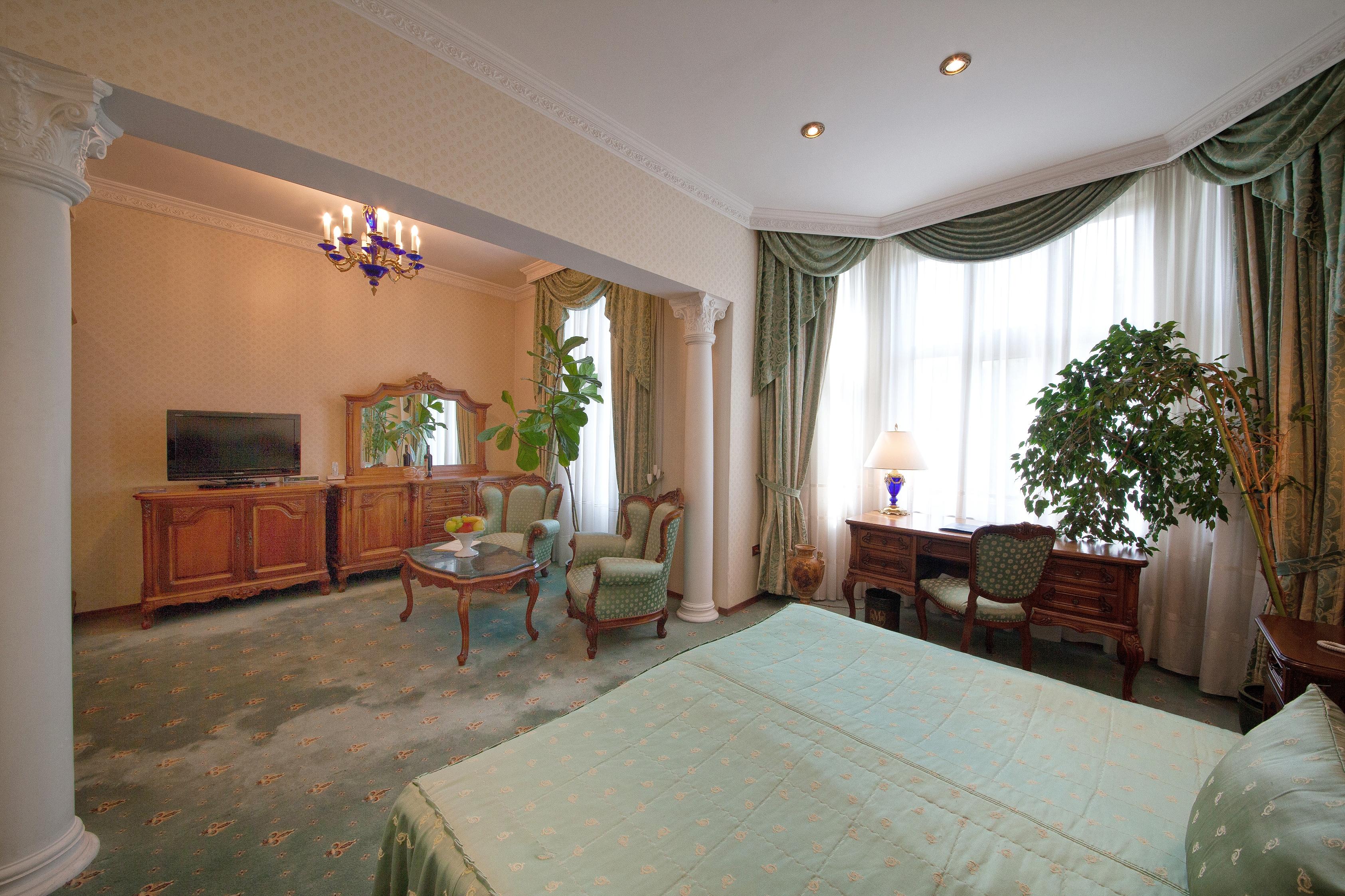 Grand Hotel London Varna Exteriér fotografie A room at the hotel