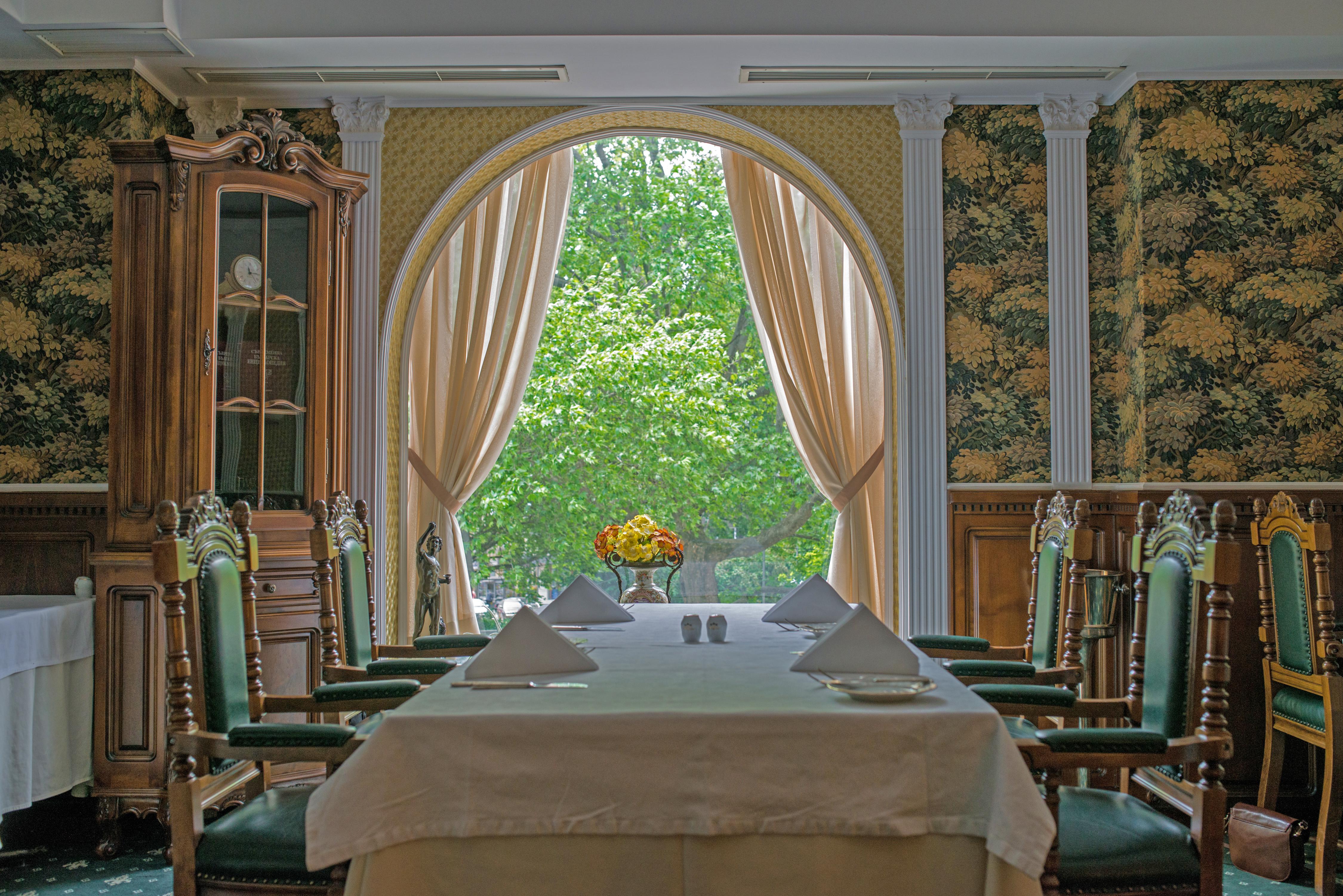 Grand Hotel London Varna Exteriér fotografie The dining room