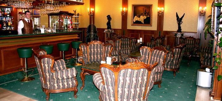 Grand Hotel London Varna Restaurace fotografie The Green Bar